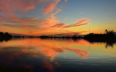 Warsztaty czy spotkanie nad wodą – dlaczego firmy coraz częściej wybierają sale z niepowtarzalnym klimatem?